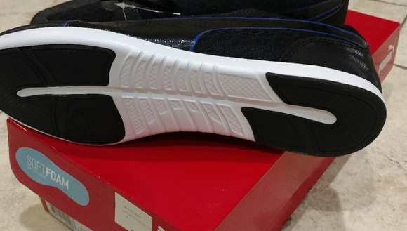 Puma soft foam sneakers - Picture 2 of 3